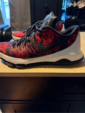 Nike KD 8 EXT
Floral Finish